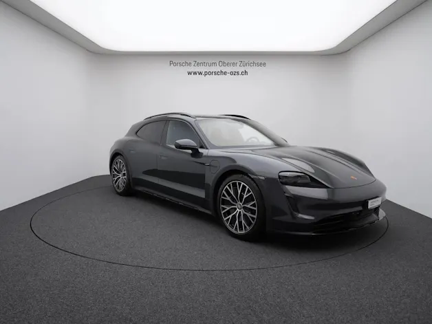 Porsche Taycan 4 Cross Turismo
