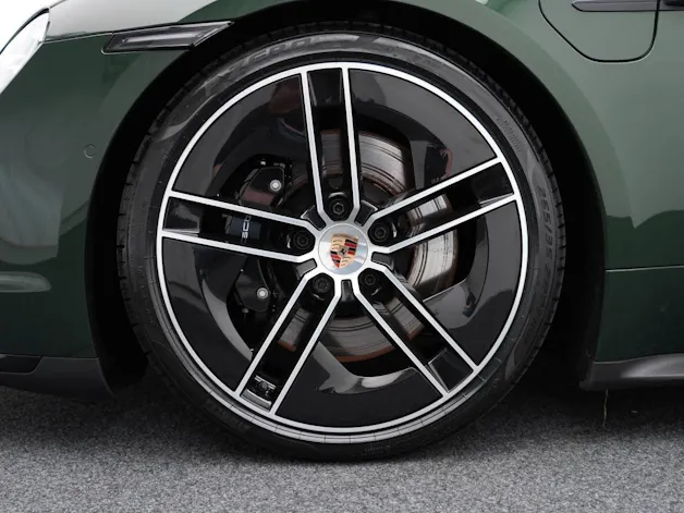 Porsche Taycan GTS Sport Turismo