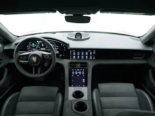 Porsche Taycan GTS Sport Turismo