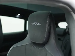Porsche Taycan GTS Sport Turismo
