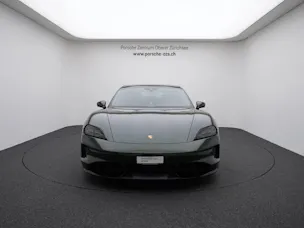 Porsche Taycan GTS Sport Turismo