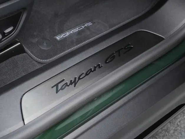 Porsche Taycan GTS Sport Turismo