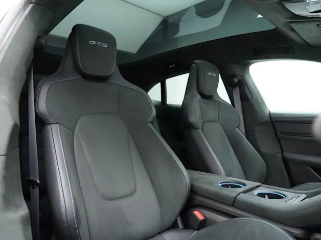 Porsche Taycan GTS Sport Turismo
