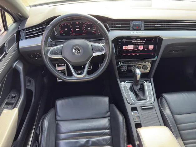 VW Passat Variant 2.0 TSI R-Line Design DSG 4m