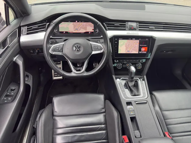 VW Passat Variant 2.0 TSI R-Line Design DSG 4m