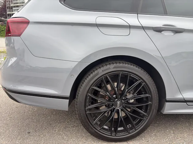 VW Passat Variant 2.0 TSI R-Line Design DSG 4m