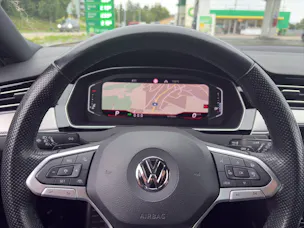 VW Passat Variant 2.0 TSI R-Line Design DSG 4m