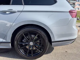 VW Passat Variant 2.0 TSI R-Line Design DSG 4m