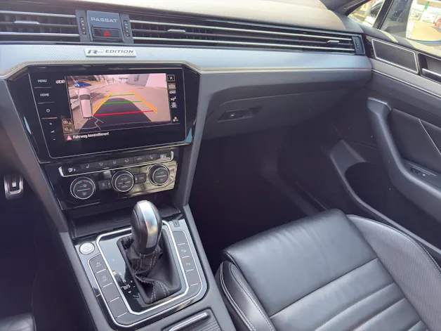 VW Passat Variant 2.0 TSI R-Line Design DSG 4m