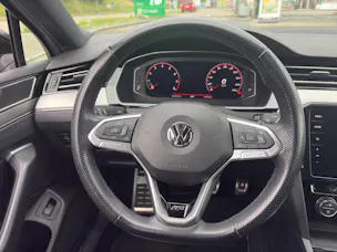 VW Passat Variant 2.0 TSI R-Line Design DSG 4m