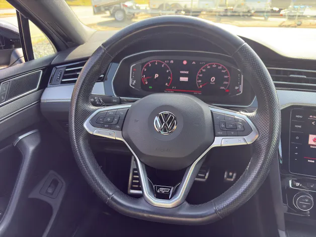 VW Passat Variant 2.0 TSI R-Line Design DSG 4m