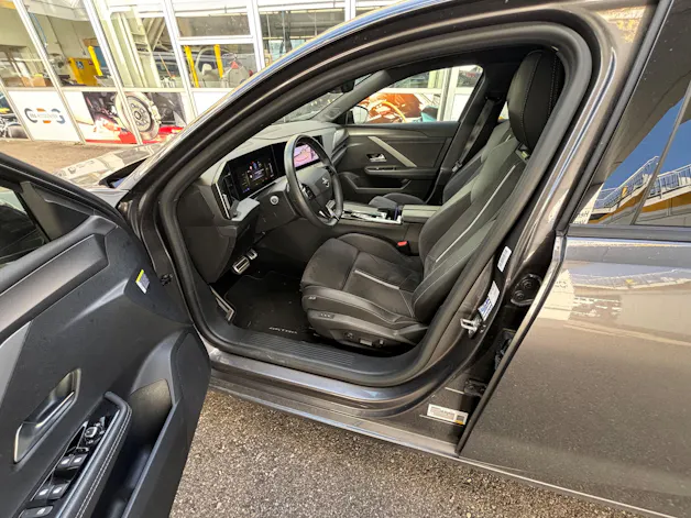 Opel Astra 1.6 PHEV Turbo GSe A