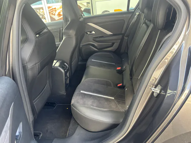 Opel Astra 1.6 PHEV Turbo GSe A