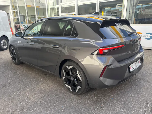 Opel Astra 1.6 PHEV Turbo GSe A