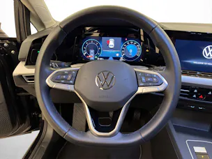 VW Golf 2.0 TDI Life DSG