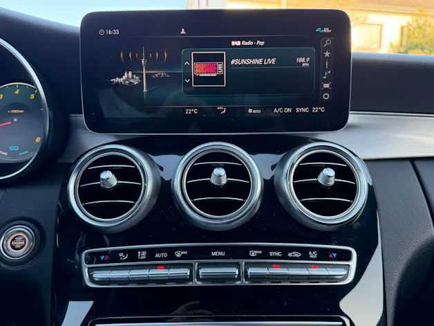 Mercedes-Benz C 200 AMG Line 4matic Kombi