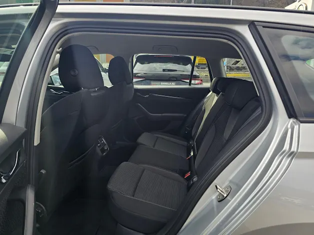 Škoda Octavia Combi 2.0 TDI DSG Ambition 4x4