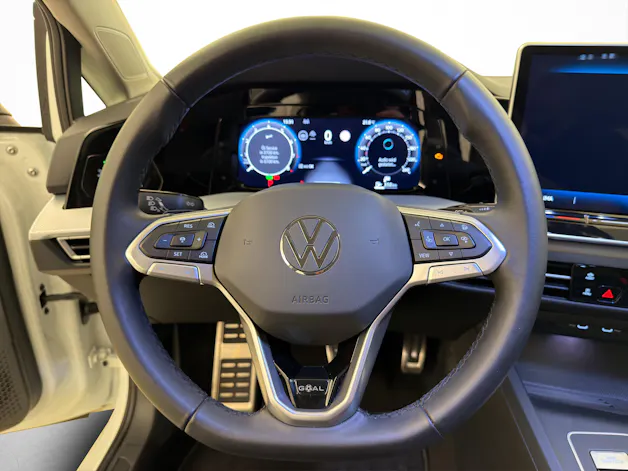VW Golf 8 1.5 eTSI Goal DSG