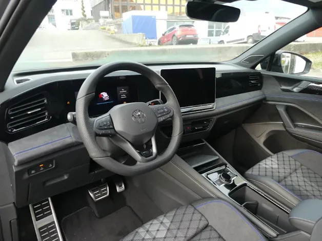 VW Tiguan 2.0 TSI DSG R-Line 4Motion