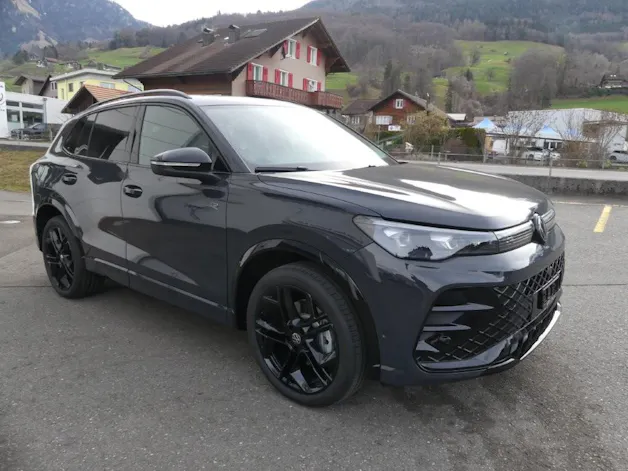 VW Tiguan 2.0 TSI DSG R-Line 4Motion
