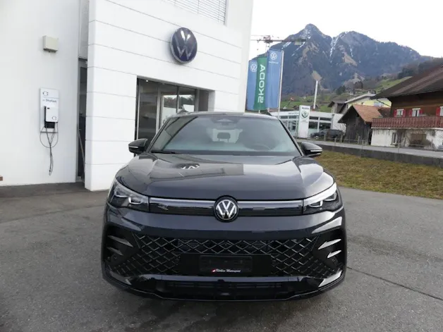 VW Tiguan 2.0 TSI DSG R-Line 4Motion