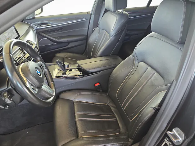 BMW 520d xDrive Touring / Jetzt mit attraktivem 1.9% Leasing!