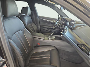 Fahrzeugbild BMW 520d xDrive Touring / Jetzt mit attraktivem 1.9% Leasing!