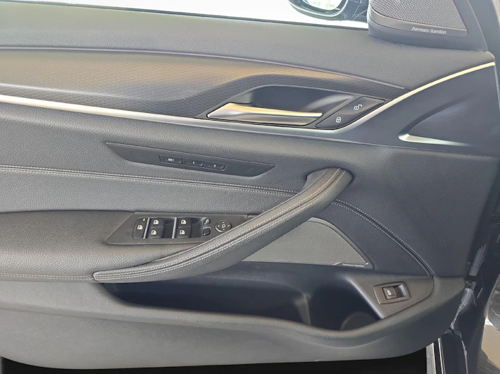 Fahrzeugbild BMW 5 SERIES