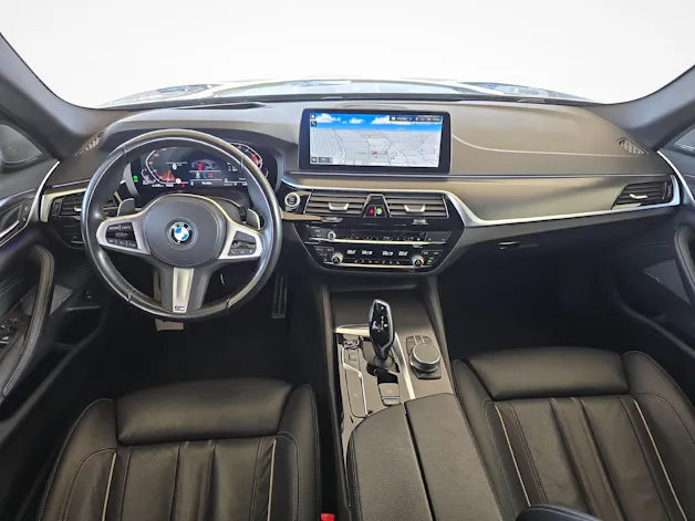 BMW 520d xDrive Touring / Jetzt mit attraktivem 1.9% Leasing!