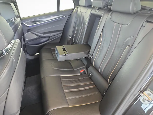BMW 520d xDrive Touring / Jetzt mit attraktivem 1.9% Leasing!