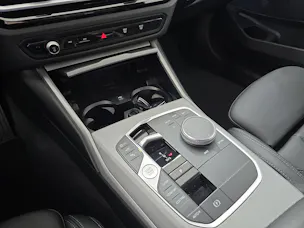 BMW 320d xDrive SAG Touring / Jetzt mit attraktivem 1.99% Leasing!