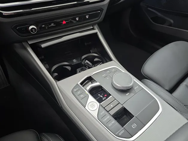 BMW 320d xDrive SAG Touring / Jetzt mit attraktivem 1.99% Leasing!