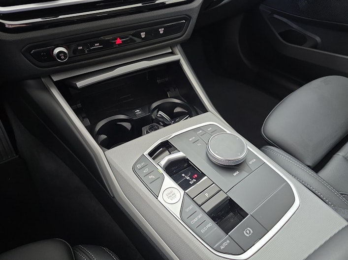 immagine del veicolo BMW 3 SERIES