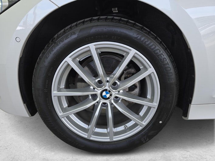 immagine del veicolo BMW 3 SERIES