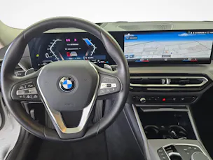 BMW 320d xDrive SAG Touring / Jetzt mit attraktivem 1.99% Leasing!