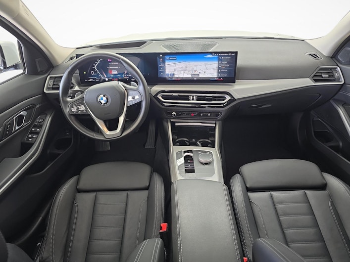 immagine del veicolo BMW 3 SERIES