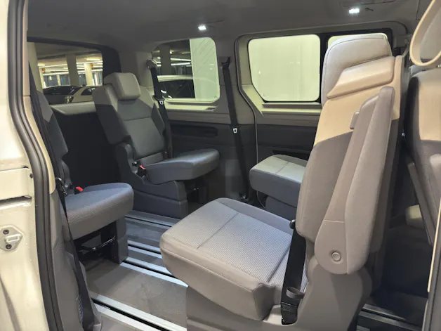VW T7 Multivan kurz 2.0 TDI Liberty DSG