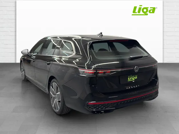 VW Passat Variant 2.0 TDI R-Line DSG