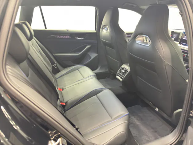VW Passat Variant 2.0 TDI R-Line DSG