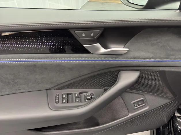 VW Passat Variant 2.0 TDI R-Line DSG