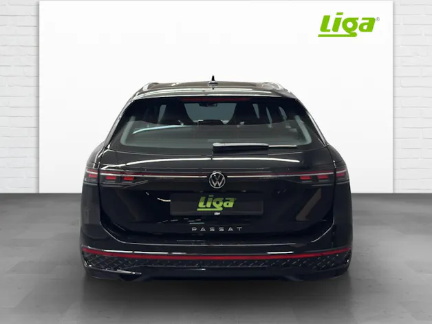 VW Passat Variant 2.0 TDI R-Line DSG