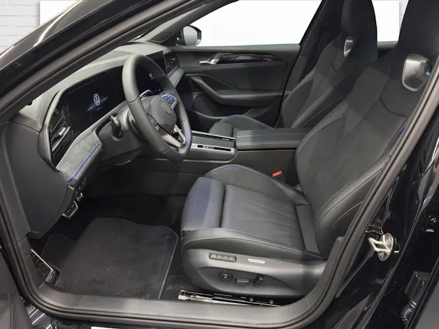 VW Passat Variant 2.0 TDI R-Line DSG