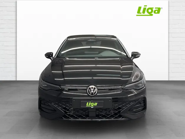VW Golf VIII 1.5 eTSI R-Line DSG