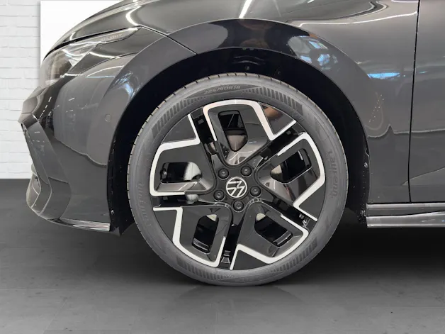 VW Golf VIII 1.5 eTSI R-Line DSG