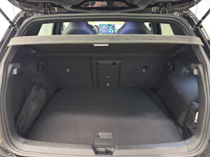 VW Golf VIII 1.5 eTSI R-Line DSG