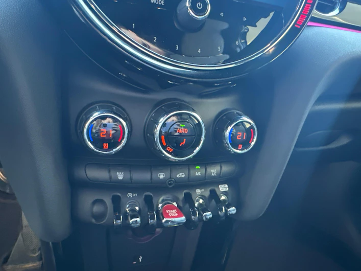 immagine del veicolo MINI MINI