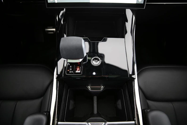 Fahrzeugbild LAND ROVER RANGE ROVER SPORT