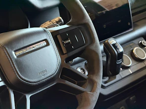 Fahrzeugbild LAND ROVER Defender 110 5.0 V8 SC