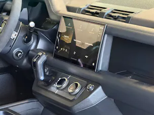 Land Rover Defender 110 5.0 V8 SC