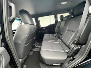 Fahrzeugbild TOYOTA Land Cruiser 2.8 D Invincible